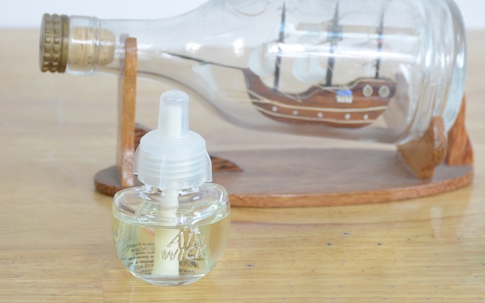Bộ tinh dầu cắm điện Airwick Aroma Oil Diffuser