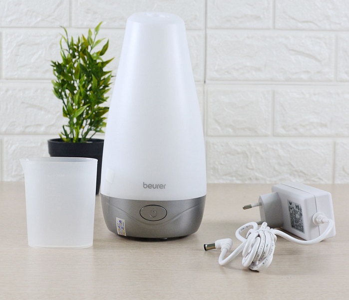 Đèn phun tinh dầu, diệt khuẩn, làm sạch không khí Beurer LA30