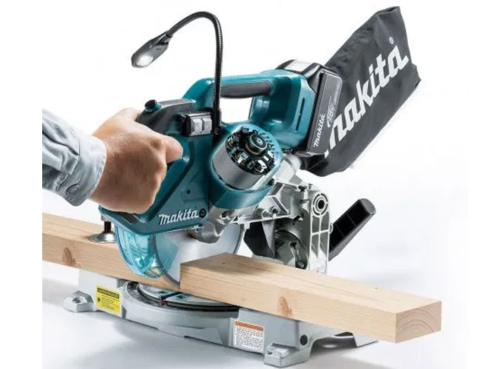 Máy cưa đa góc để bàn dùng pin Makita DLS600Z (BL, chưa pin, sạc)