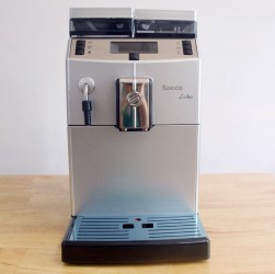 Máy pha cà phê tự động Saeco Lirika Plus RI9841-01