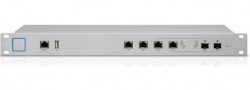 Enterprise Gateway Router with Gigabit Ethernet UniFi USG PRO 4 