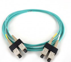 Fiber optic patch cord Commscope OM3 SC-SC PN: 2105091-3